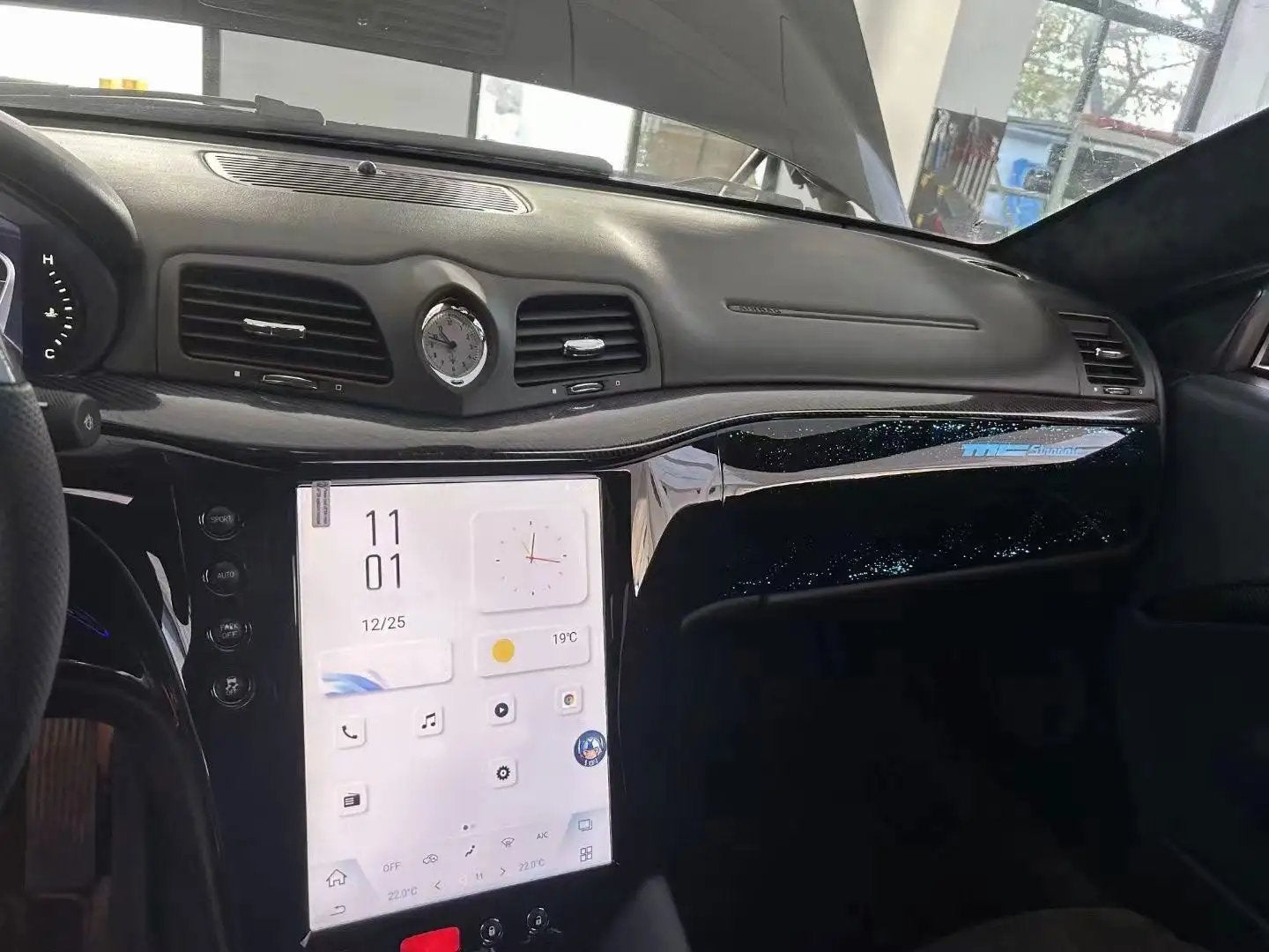 Maserati Android Screen Tesla Style Replacement for Maserati GT / GC